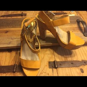 Michael Kors Size 7.5